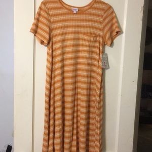 Lularoe carly orange Small Nwt